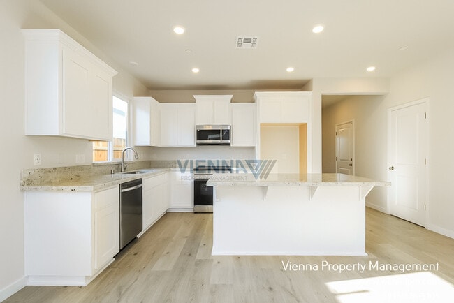 Building Photo - 3935 Prairie Blues St