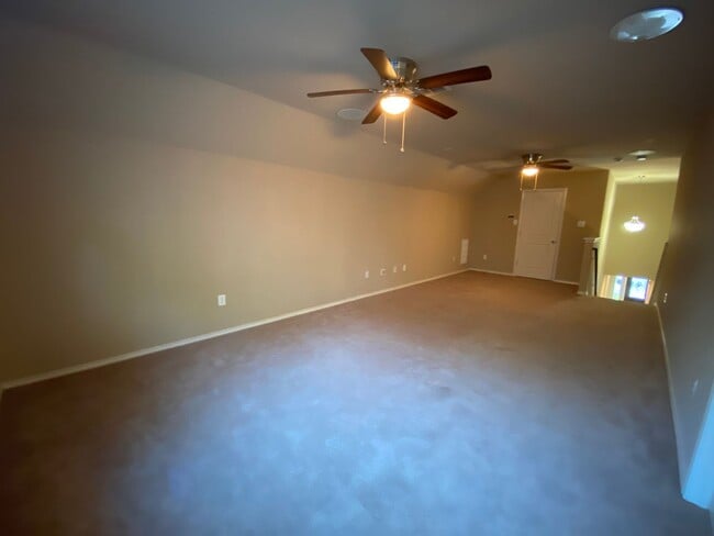 Building Photo - 27039 Trinity Bend