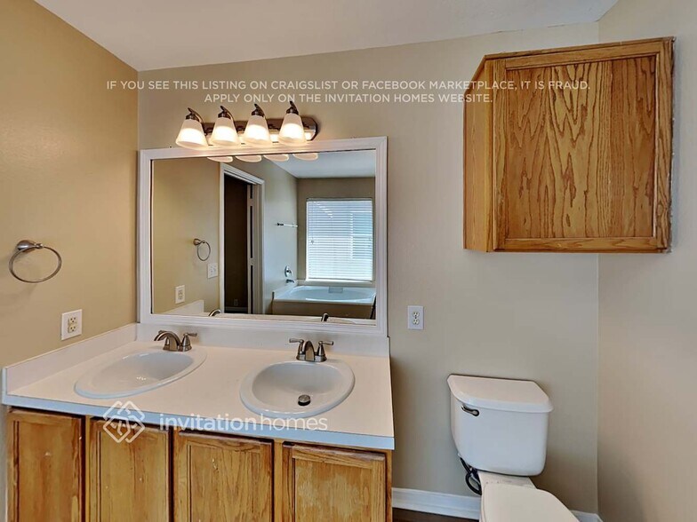 Building Photo - 11911 Sonora Springs Dr
