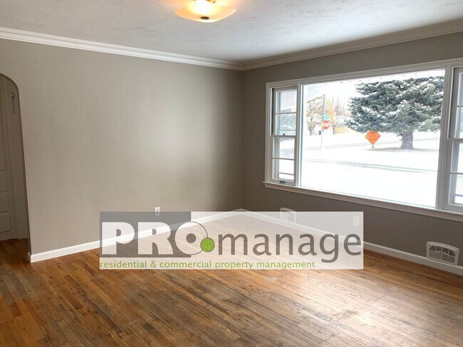 Building Photo - 4 Bed, 2 Bath Home w/ 1 Car Garage - Idaho Falls