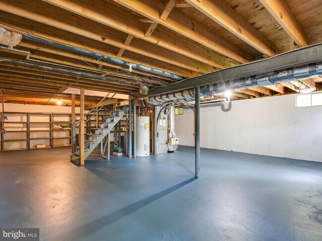 Building Photo - 612 Bough Rd