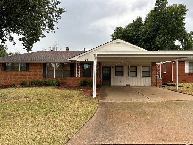 Primary Photo - 332 Tullahoma Dr