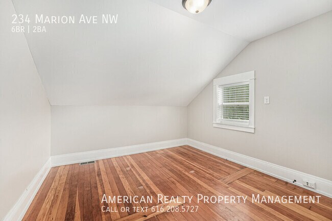 Building Photo - 234 Marion Ave NW