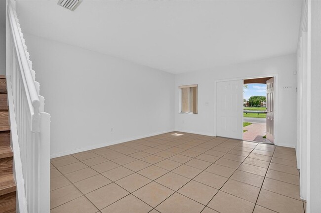 Building Photo - 5732 SW 162nd Pass