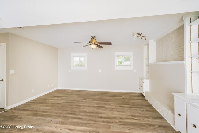 Building Photo - 7402 Stone Bluff Ct