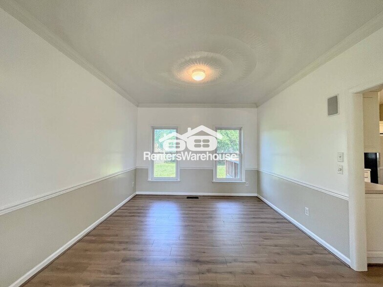 Building Photo - 3512 Canterbury Dr