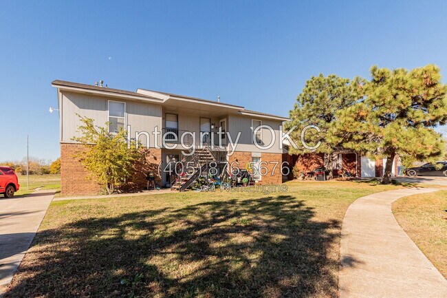 Building Photo - 618 Welston Cir