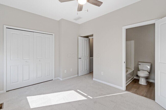 Building Photo - 801 S Front St