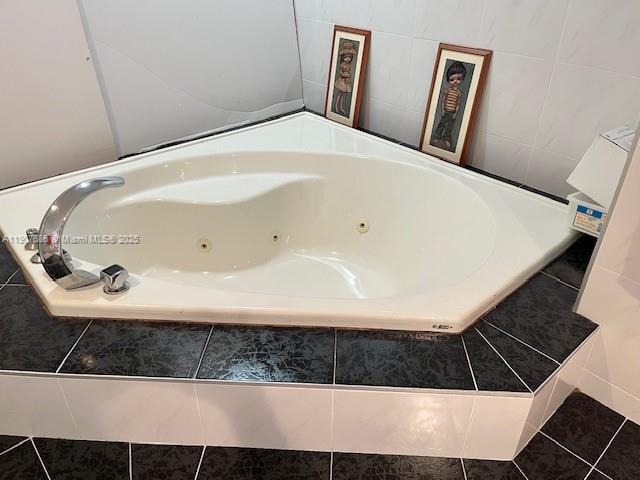 Building Photo - 204 191st St