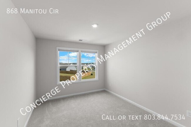 Building Photo - 868 Manitou Cir