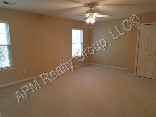 Building Photo - 304 Austree Dr