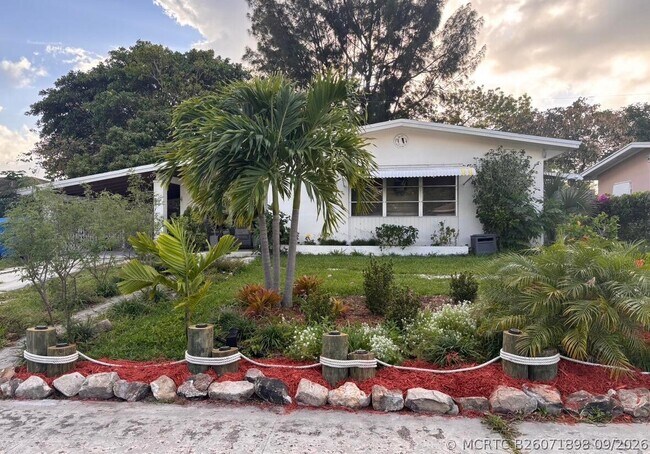 Building Photo - 609 S Arnold Ave