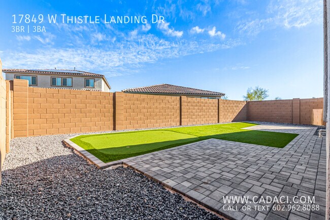 Building Photo - 17849 W Thistle Landing Dr