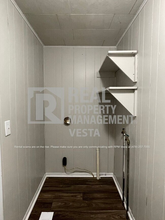 Building Photo - 3436 Doster Way