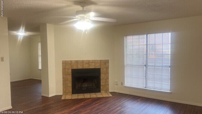 Building Photo - 3803 Braden Ln