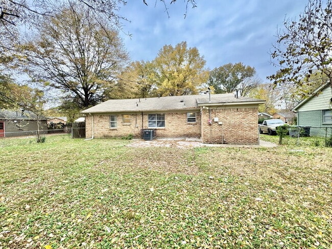 Building Photo - 5129 Kittie Lee Ln