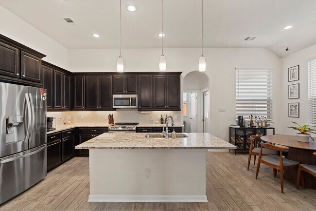 Building Photo - 24742 Levante Dr