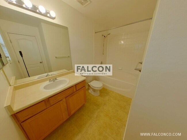 Building Photo - 6627 Silverwind Cir
