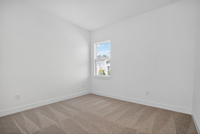Building Photo - 8210 Golden Bch Ct