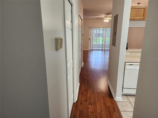 Building Photo - 2895 Greenwood Springs Loop