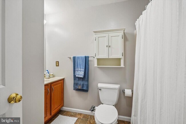 Building Photo - 390 Auburn court