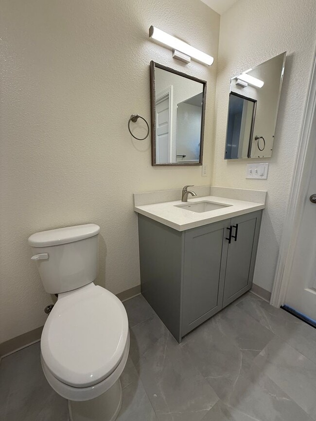 Building Photo - Free Month of Rent for Move in before Dec 1st - Brand New Ground Level Studio