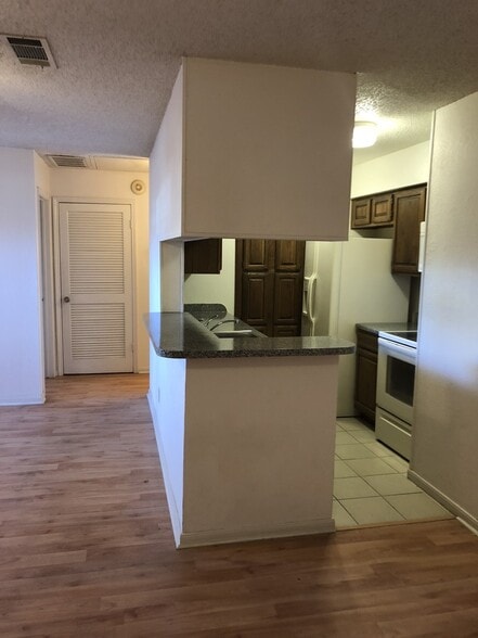 Building Photo - 2109 Horizon Trail