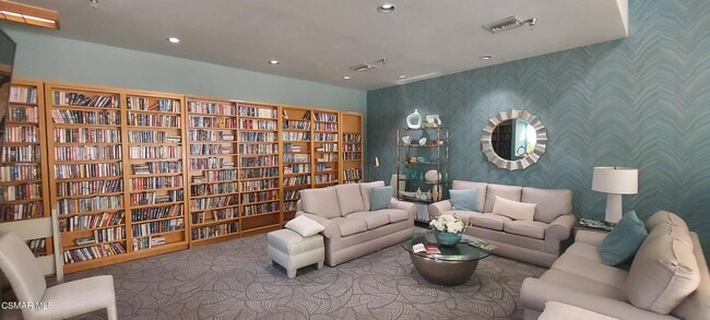 Building Photo - 6050 Gitana Ave