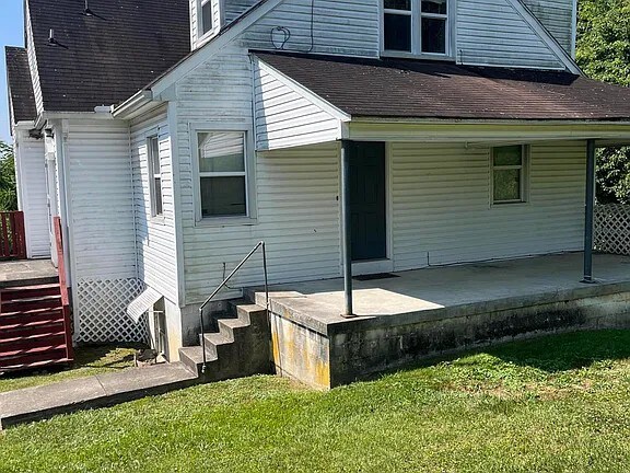Primary Photo - 1521 E Main St