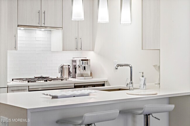 Building Photo - 15 Morris Ave