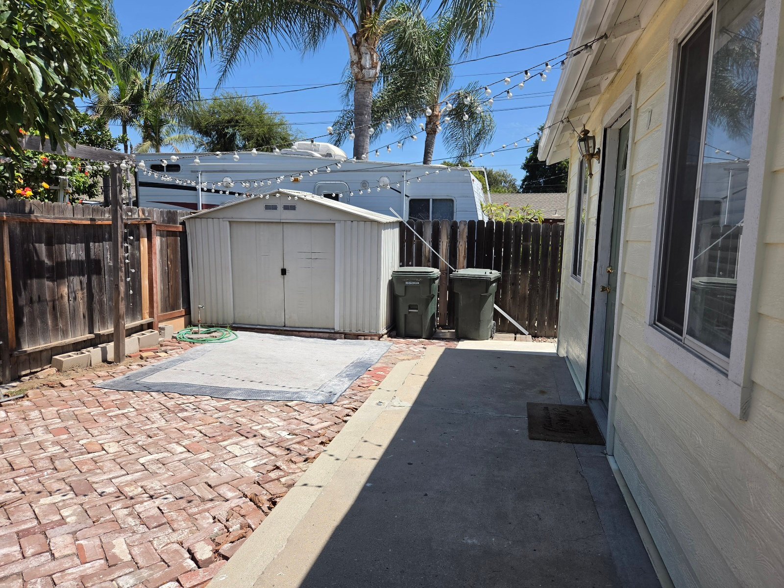 Building Photo - 1308 W Fern Dr