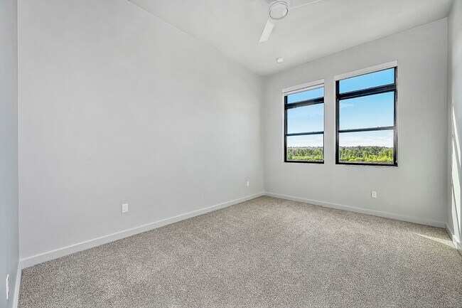 Building Photo - Luxury Condo steps from the Boise River an...