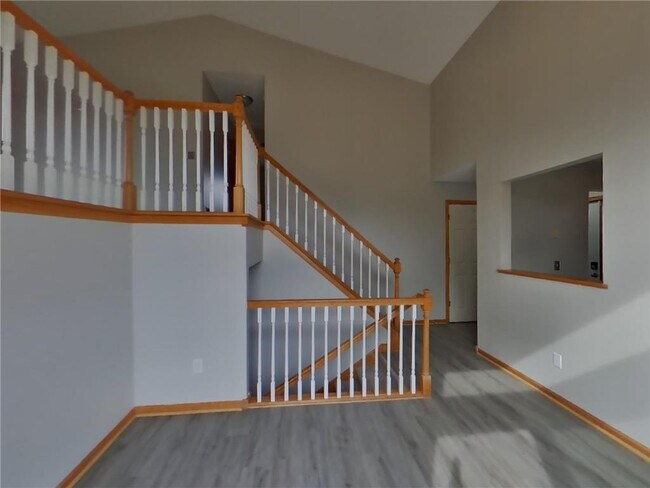 Building Photo - 5215 Pond View Ln