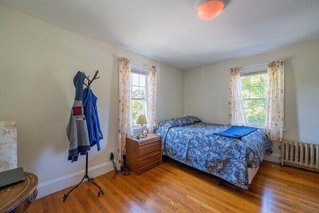 Building Photo - 22 Crescent Hill Ave