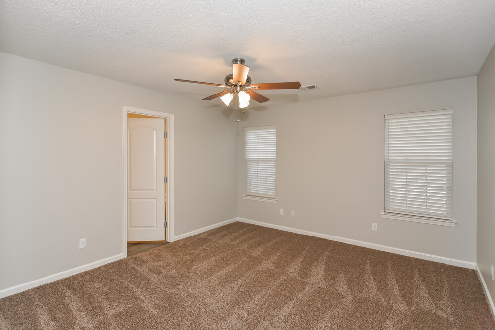 Building Photo - 5808 Shiloah Cove S