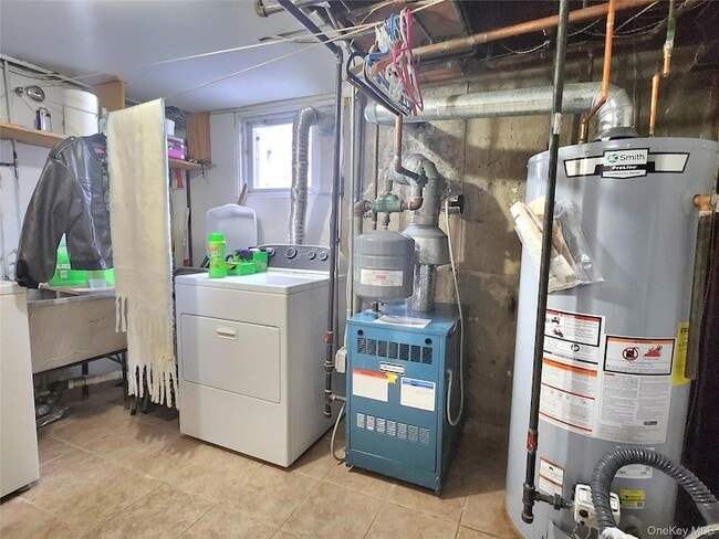 Building Photo - 244 Martin Dr