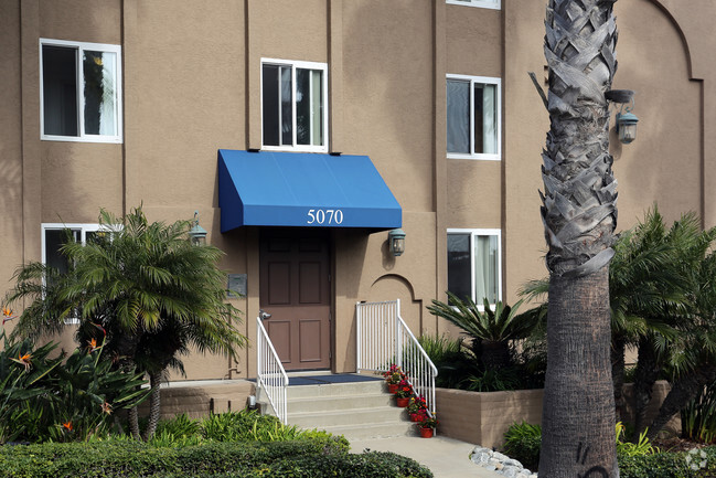 Primary Photo - La Pacifica Apartments