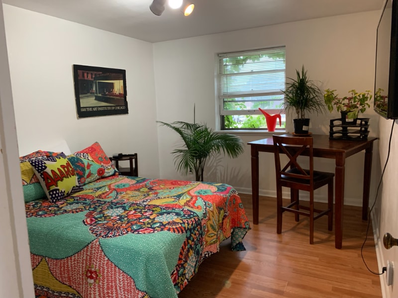 Building Photo - 3411 S Howell Ave