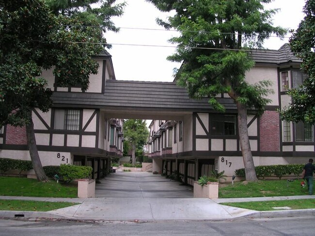 Primary Photo - 821 S 2nd St