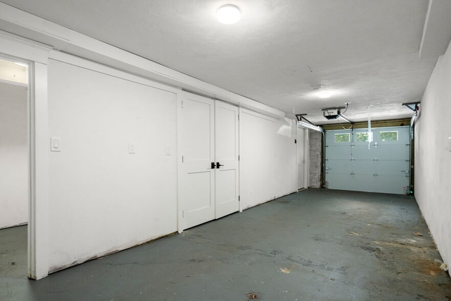 Building Photo - 59 Highland Rd
