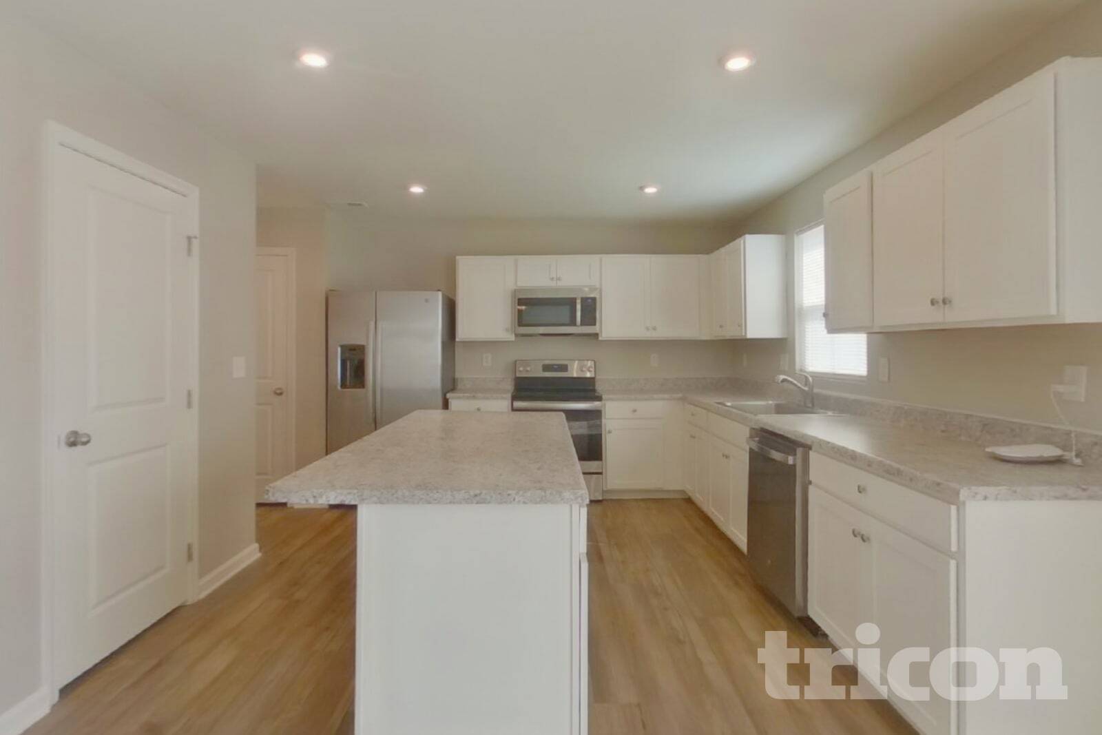 Building Photo - 5772 Camp Ct