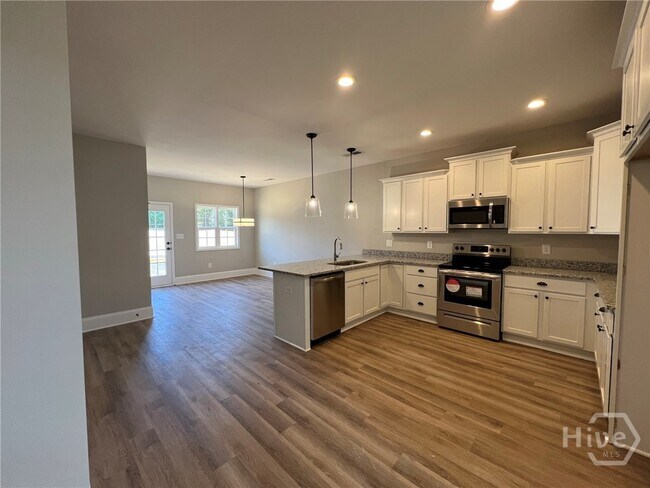 Building Photo - 1441 Willow Creek Dr