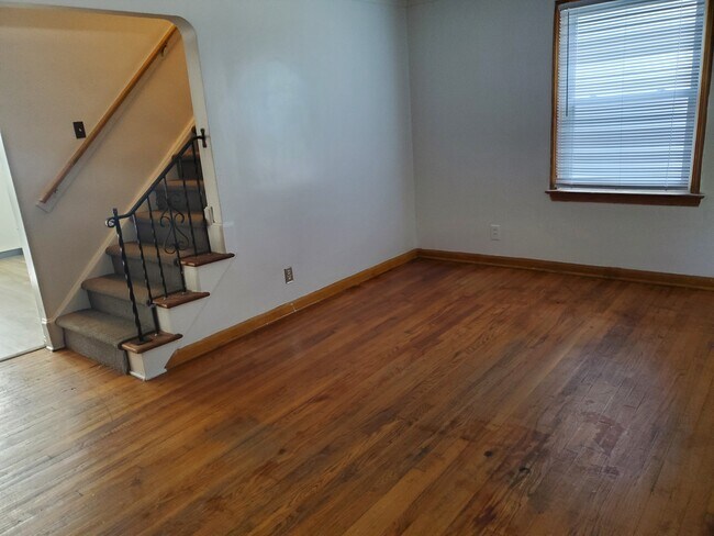 Building Photo - 3909 Warrensville Center Rd