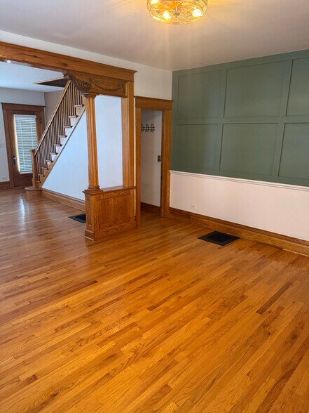 Building Photo - 208-212 Blackhawk St