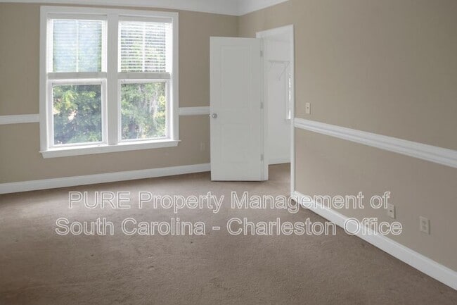 Building Photo - 1187 Dingle Rd