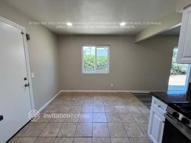 Building Photo - 3310 Amhurst Dr