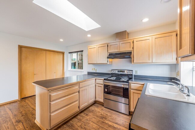 Building Photo - One Level Lifestyle in Snohomish
