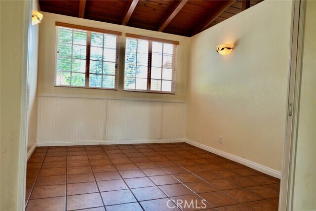 Building Photo - 8512 Fullbright Ave