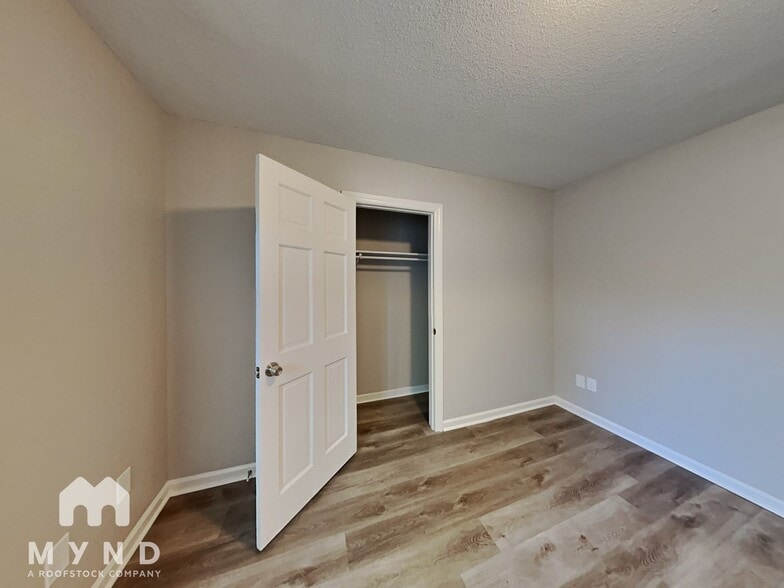 Building Photo - 2010 Adney Gap Dr