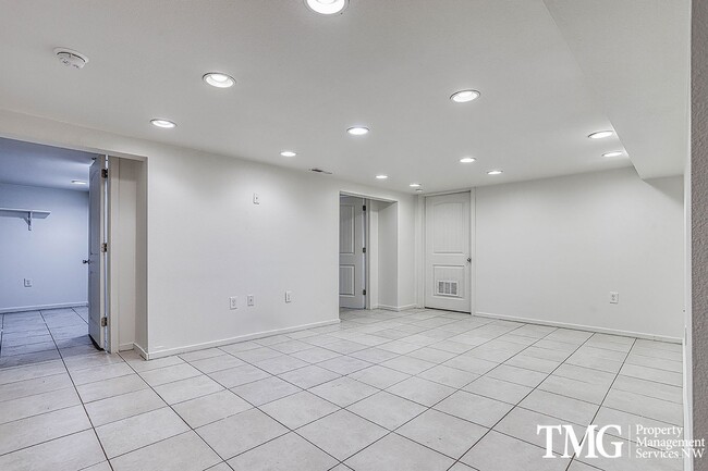 Building Photo - LouderbackPowell